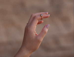 Veil Ring